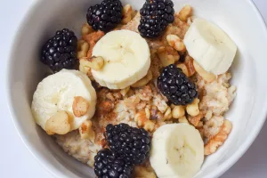 Hạt dinh dưỡng sấy khô mix với trái cây 